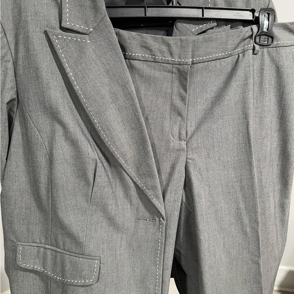 Pursuits Ltd. women’s plus size gray suit separate set - Picture 7 of 13